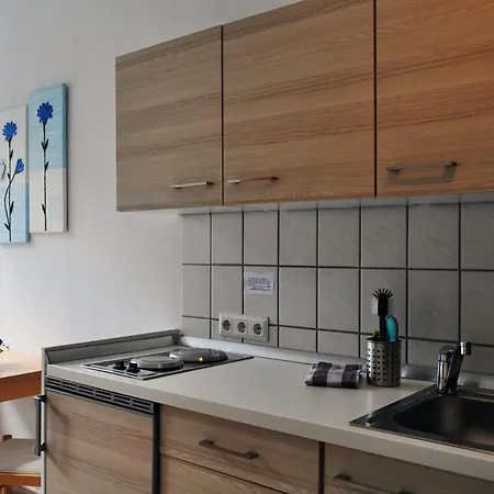 Arndt Ug Шиллиг