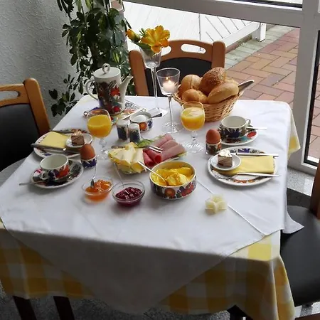 Arndt Ug Hotel *